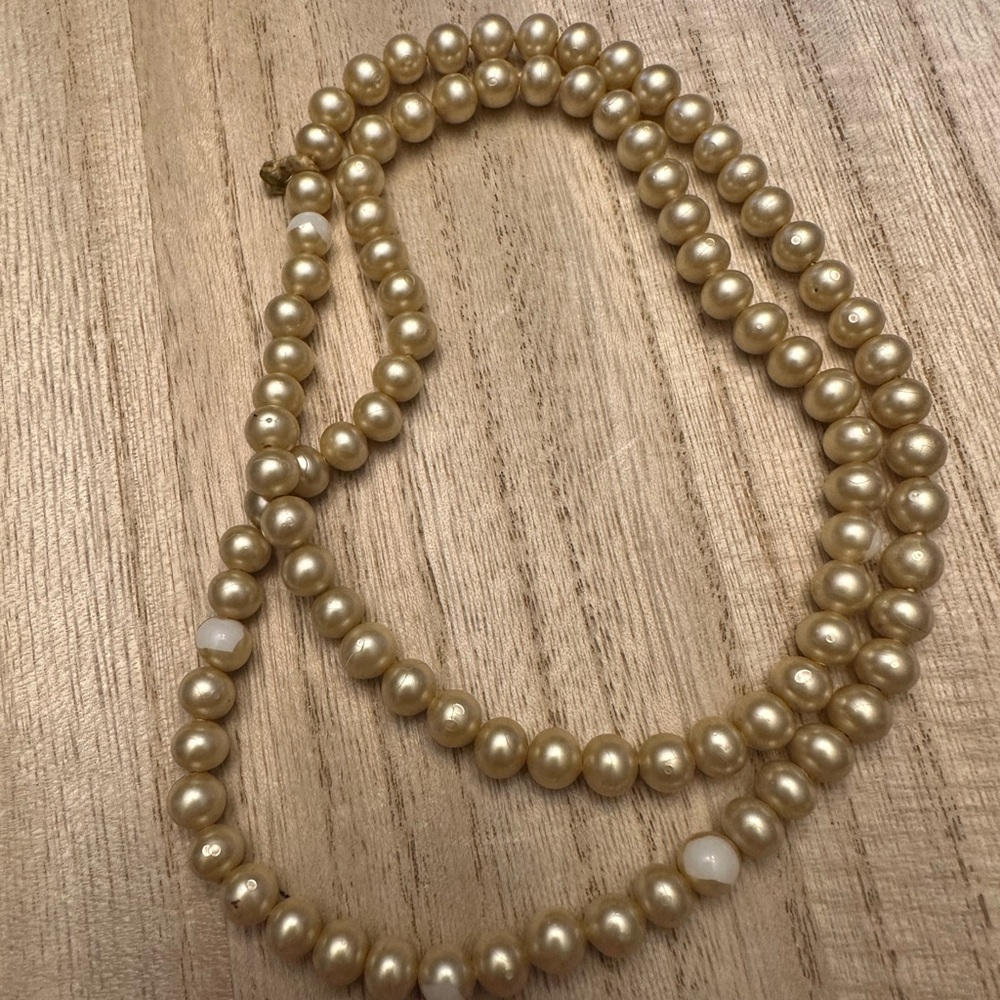 Vintage string of pearls